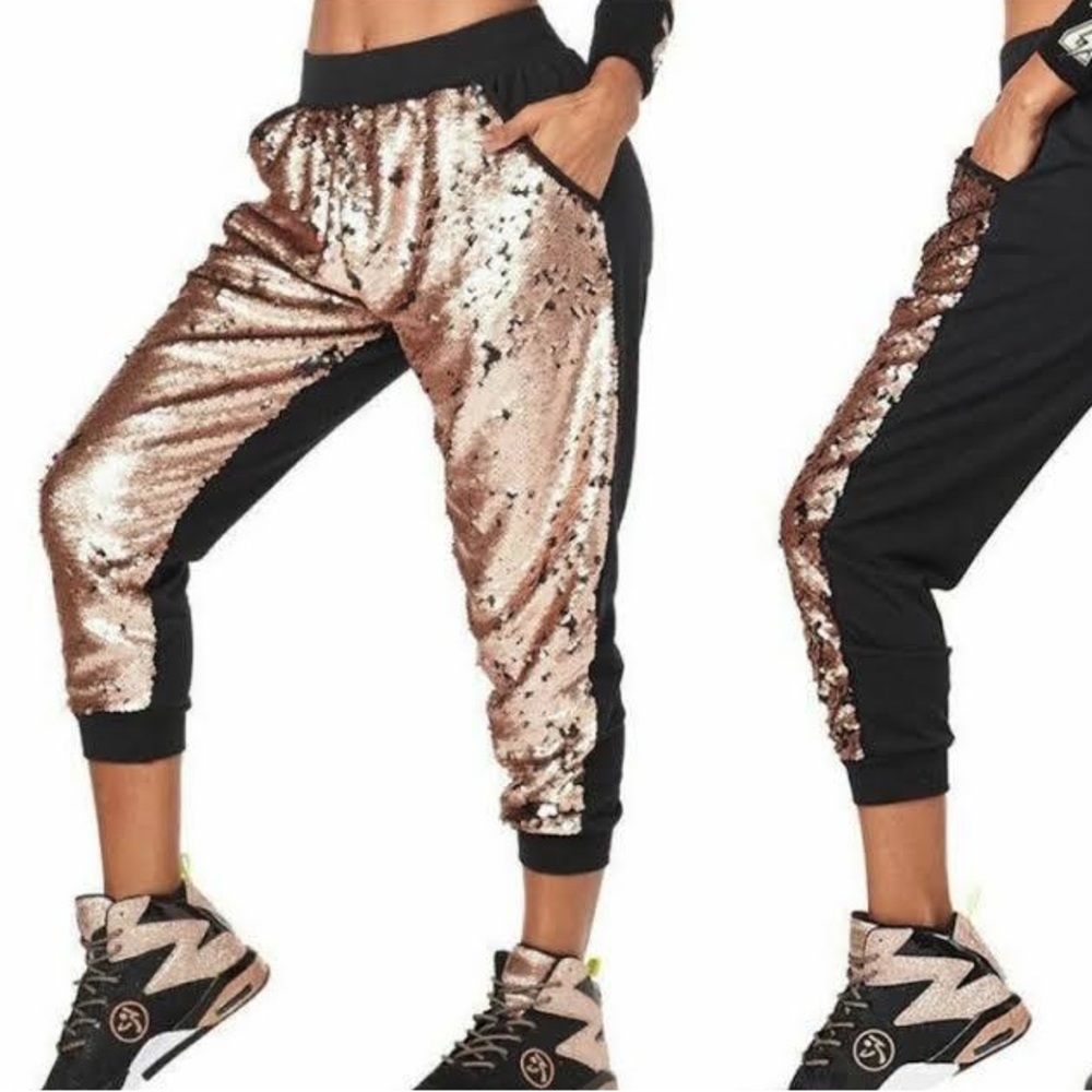 XS Zumba Rose Gold Sequin Athletic Jogger Capris